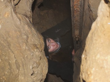 Liczenie nietoperzy zimujących w jaskiniach ZPK 27.01.2024, <p>W Jaskini Za Kratą, fot: W. Stephan</p>
